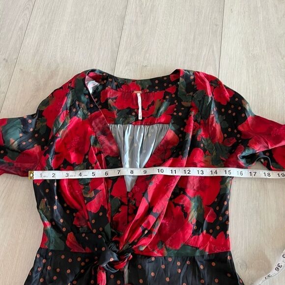 Free People Run Free Floral Blouse size xs - Picture 3 of 9
